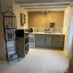 Le Petit Pavillon