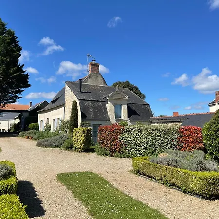 Le Petit Pavillon * Noyant-la-Plaine